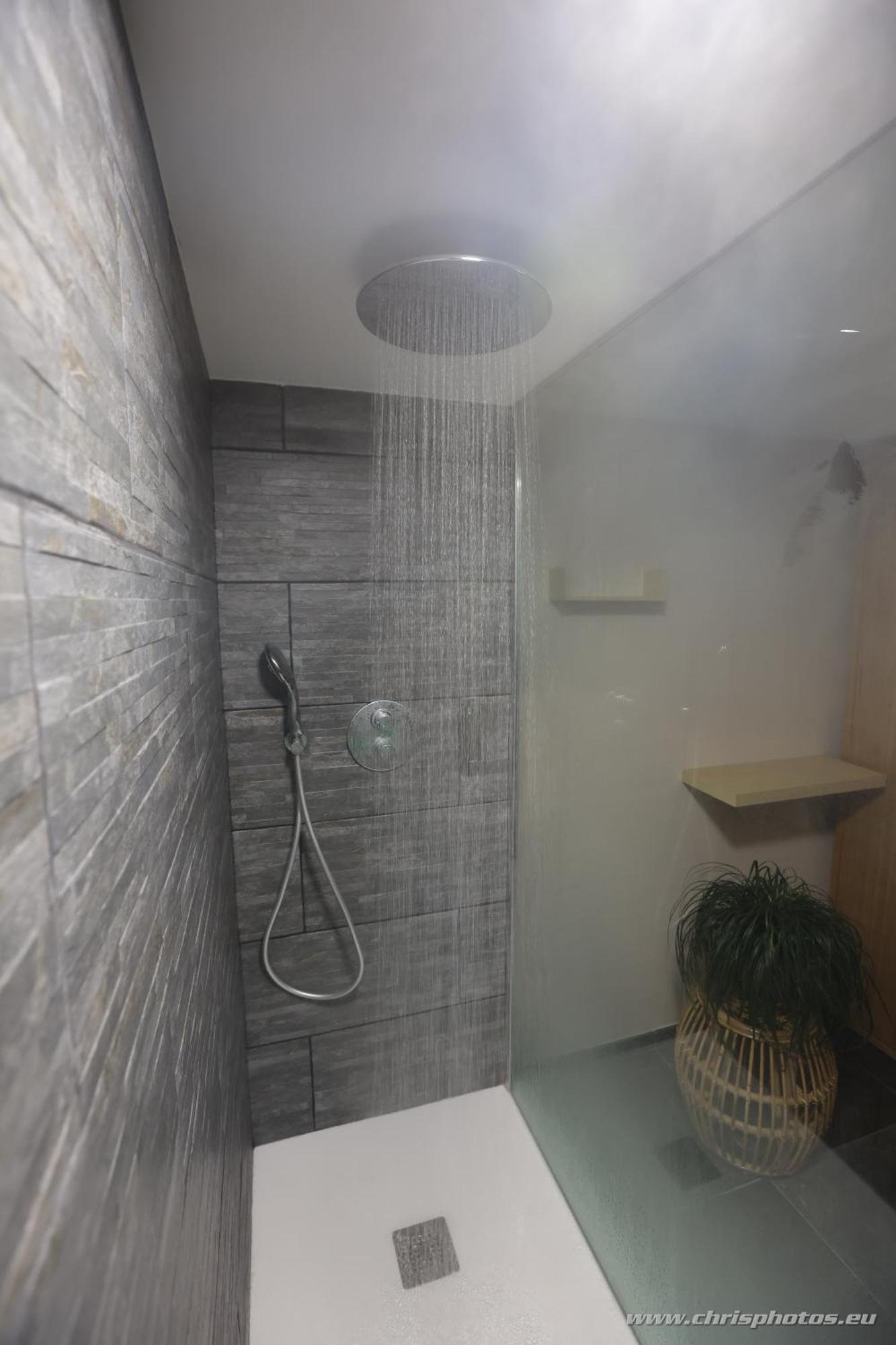 King Room Spa Bath